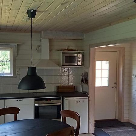 Vackert Belaegen Laegenhet I Gesunda Appartement Solleron Buitenkant foto