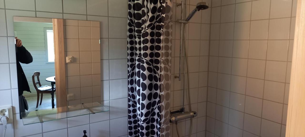 Vackert Belaegen Laegenhet I Gesunda Appartement Solleron Buitenkant foto